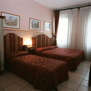 Ariston *** Mestre